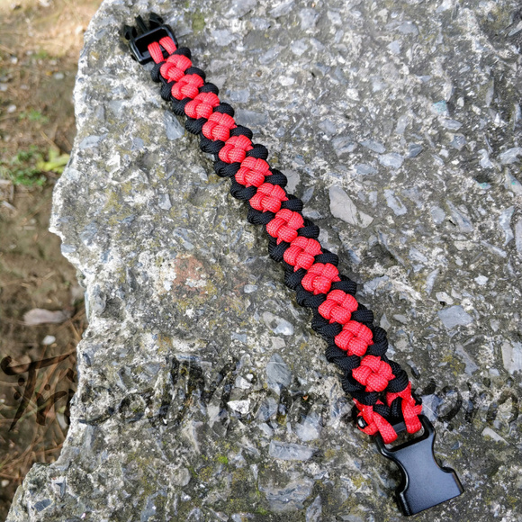 550 Aromatherapy Tactical Paracord Bracelet - Picture 1 of 3